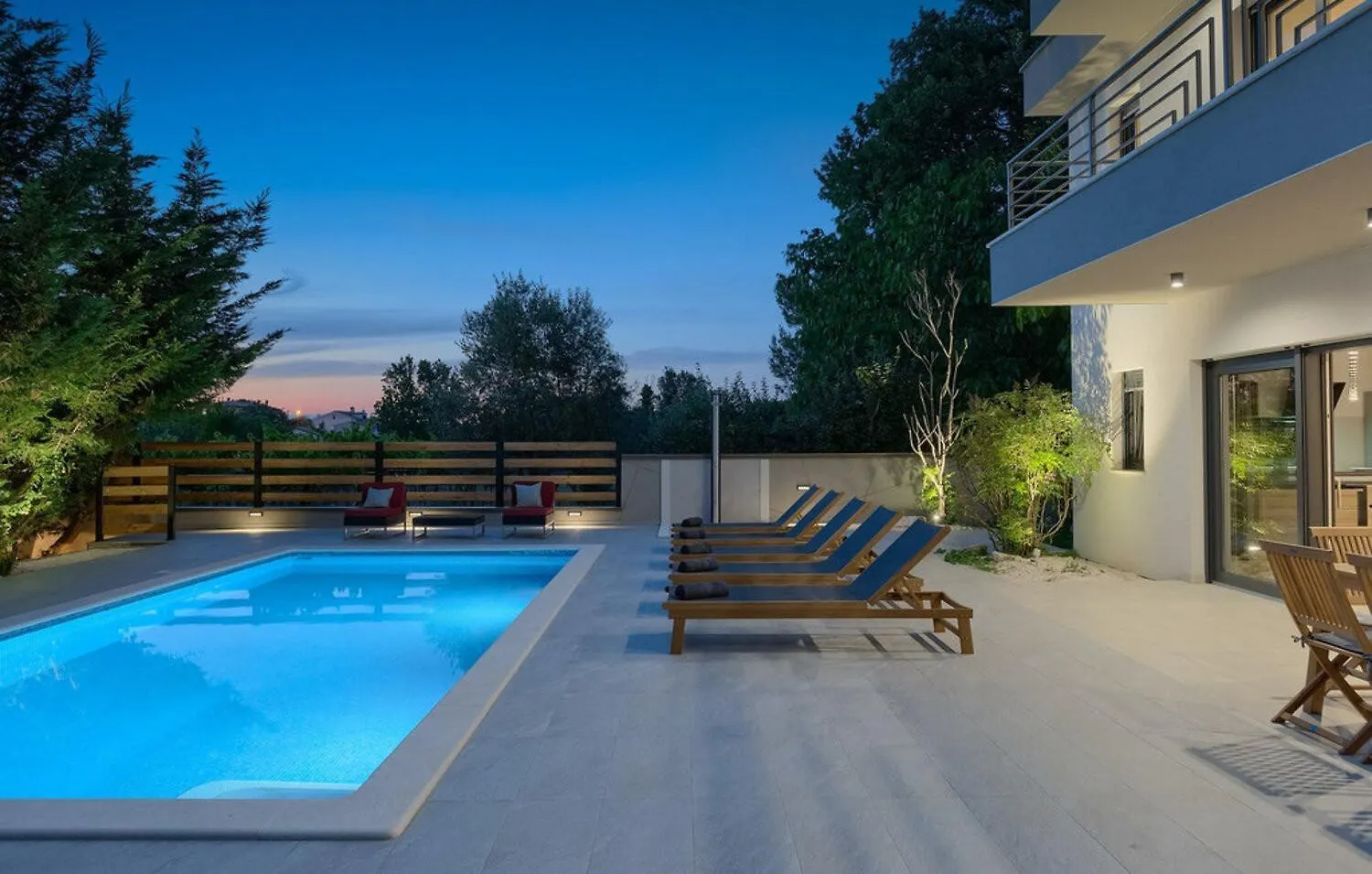 Villa Stribor Near Medulin For 8 People With Private Pool - Only 1 Km From The Beach 班约勒