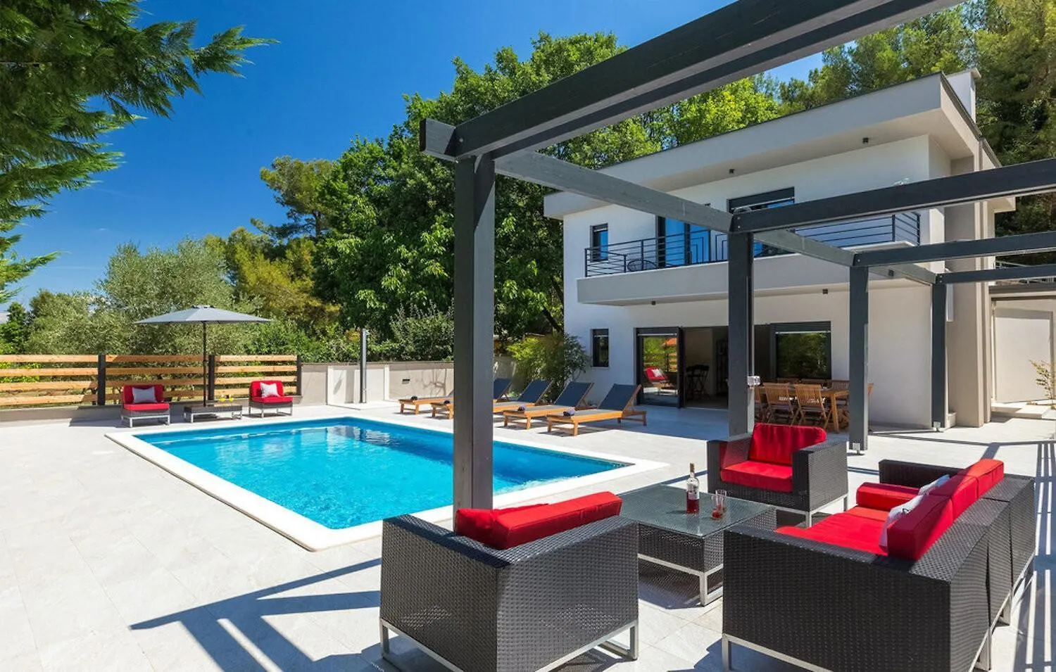 Villa Stribor Near Medulin For 8 People With Private Pool - Only 1 Km From The Beach 班约勒